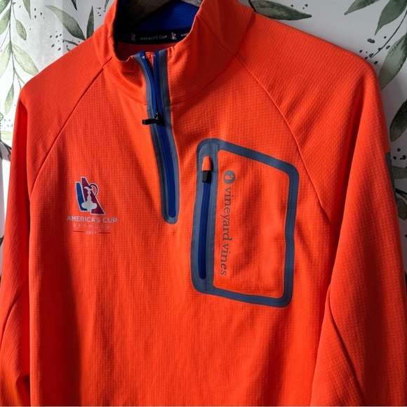 Vineyard Vines America’s Cup 2017 Pullover. Small. - Picture 3 of 8
